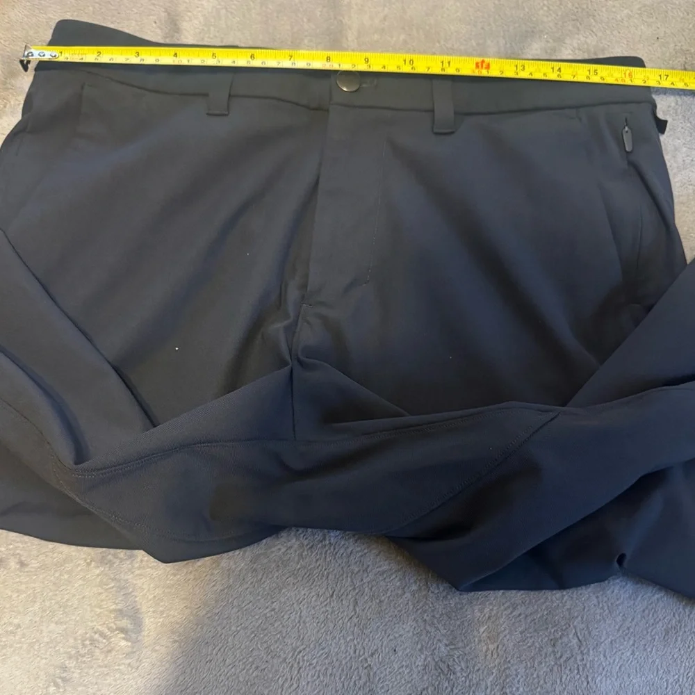 Lululemon ABC Pants Men's 32 Navy Blue Slim Fit Stretch Casual Golf Travel